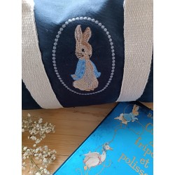 Sac polochon: l'espiègle en médaillon