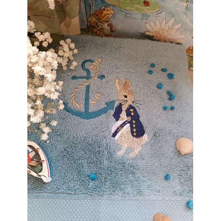 L'élégante largue les amarres L'élégante largue les amarres